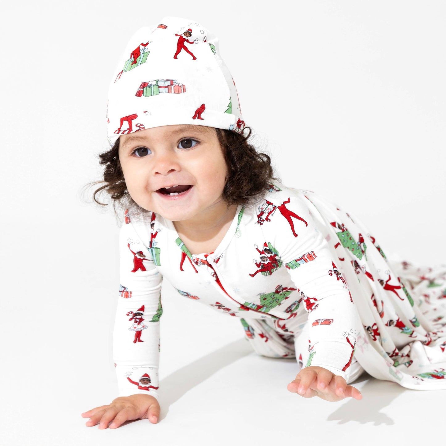 Christmas Pajamas: The Elf on the Shelf Bamboo Sleepwear: 3-6 Months