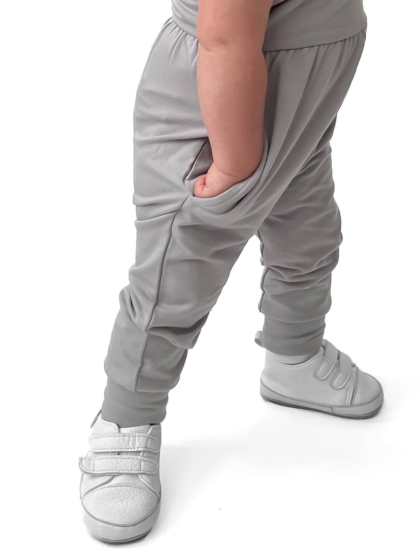 BAMBOO ADJUSTABLE PANTS ROMPER - FROST: 18-24M