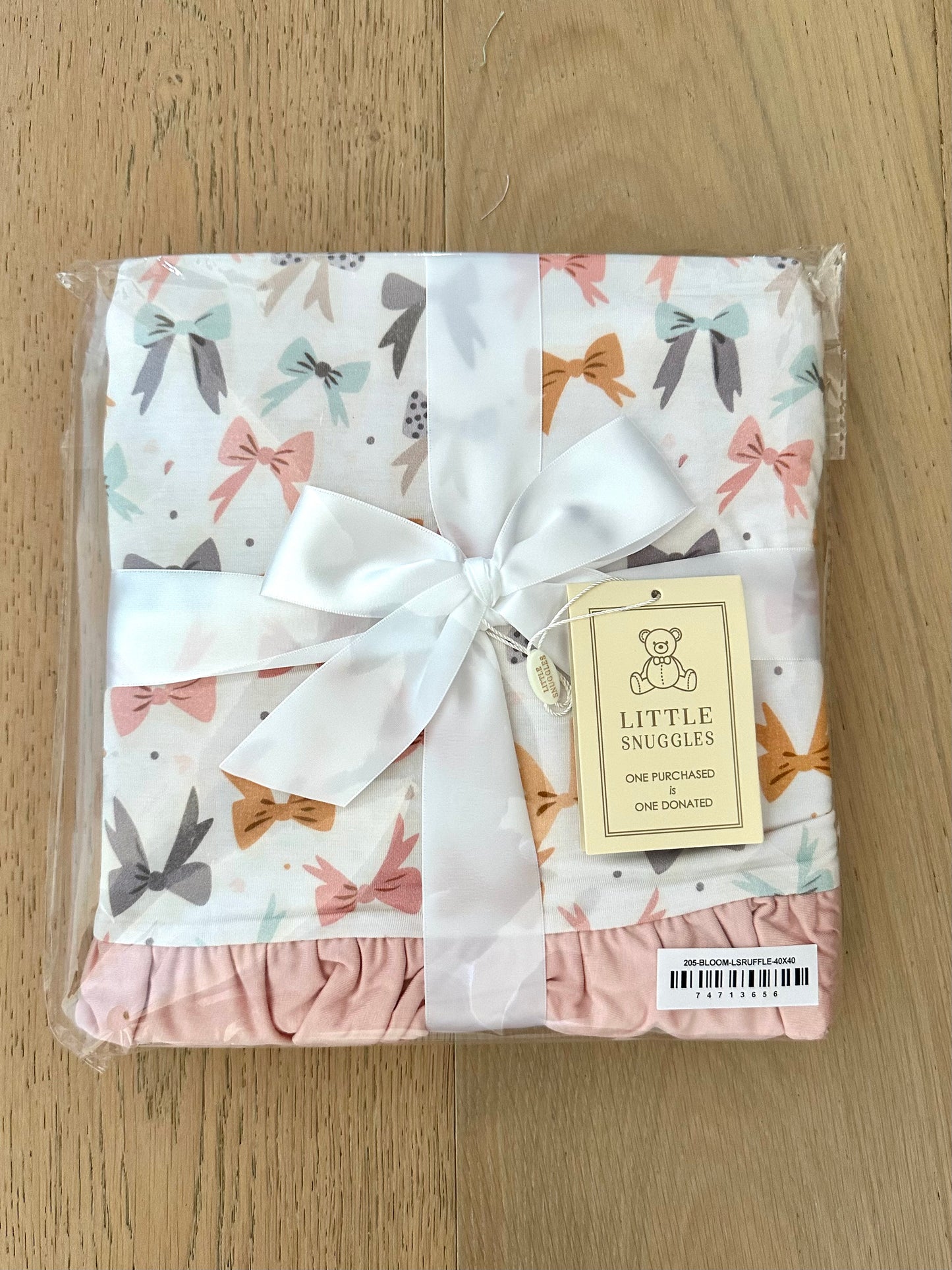 2 Layer 40X40 Ruffled Bamboo Blanket- BLOOMING BOWS