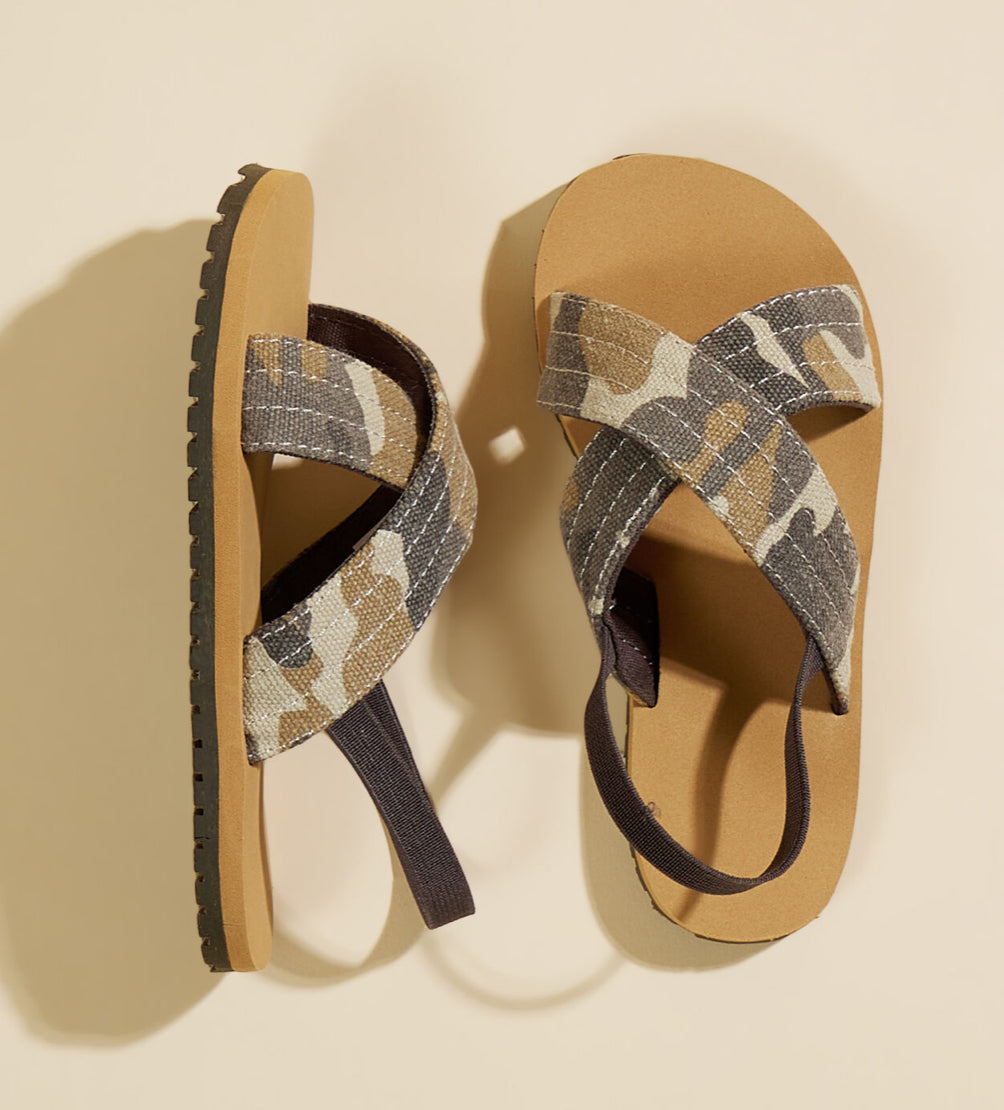 JAMES TODDLER BROWN CANVAS WITH CRISS-CROSS CAMO STRAPS