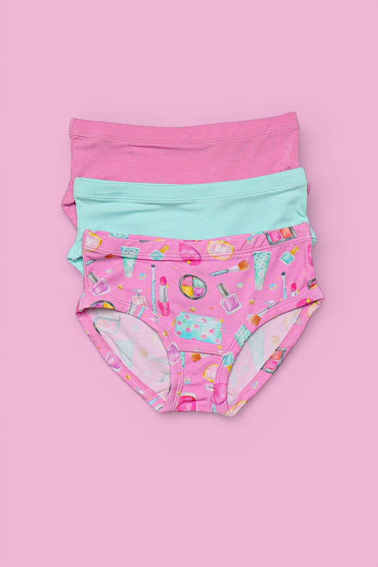 Girl's Dream Bamboo Underwear 3 Pack- GLAMOUR MAGIC