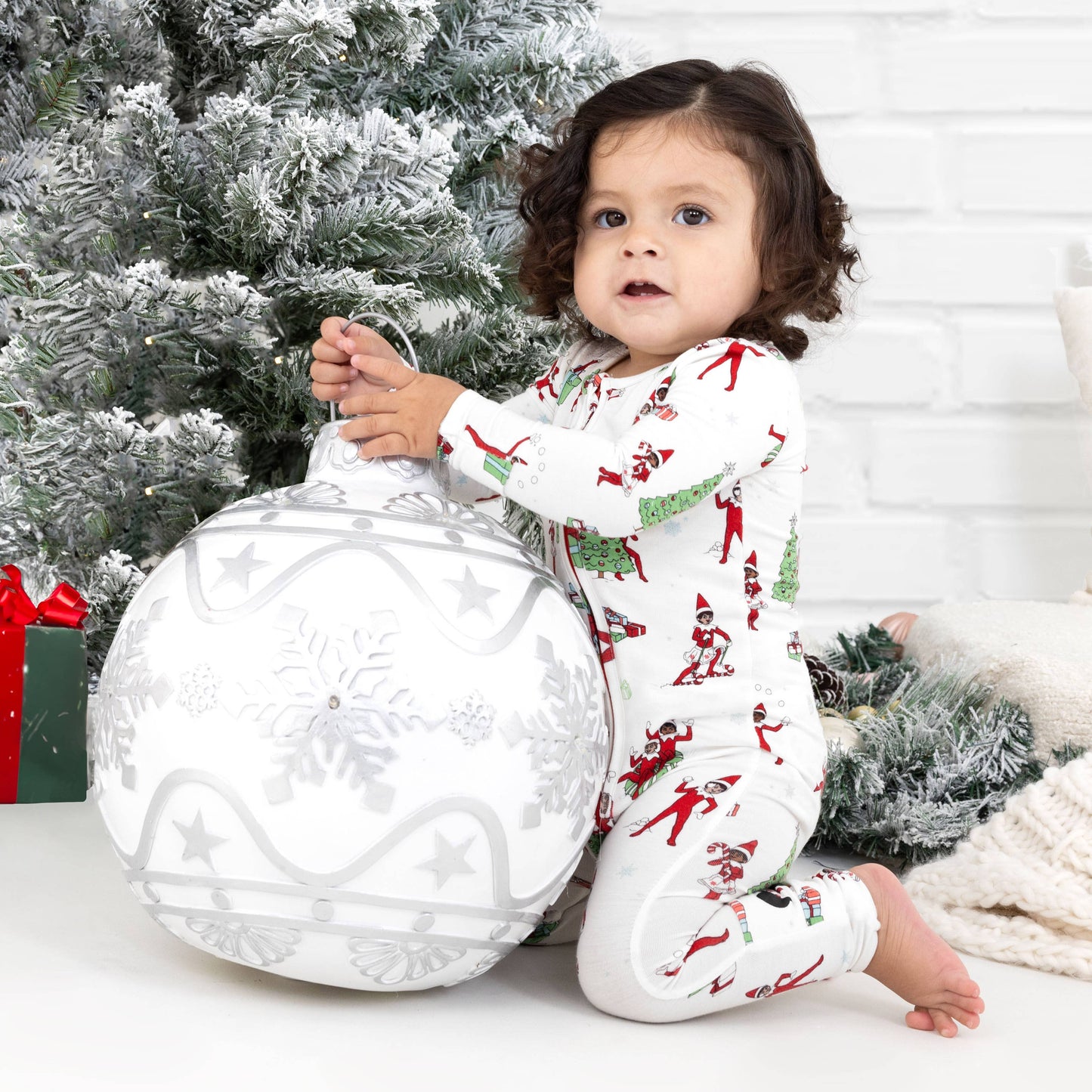 Christmas Pajamas: The Elf on the Shelf Bamboo Sleepwear: 3-6 Months
