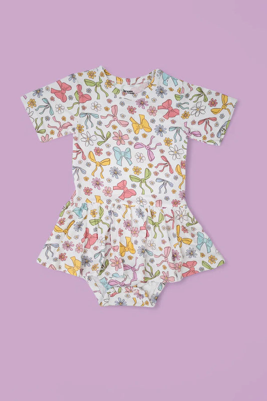 Short Sleeve Twirl Bodysuit-BOW GARDEN