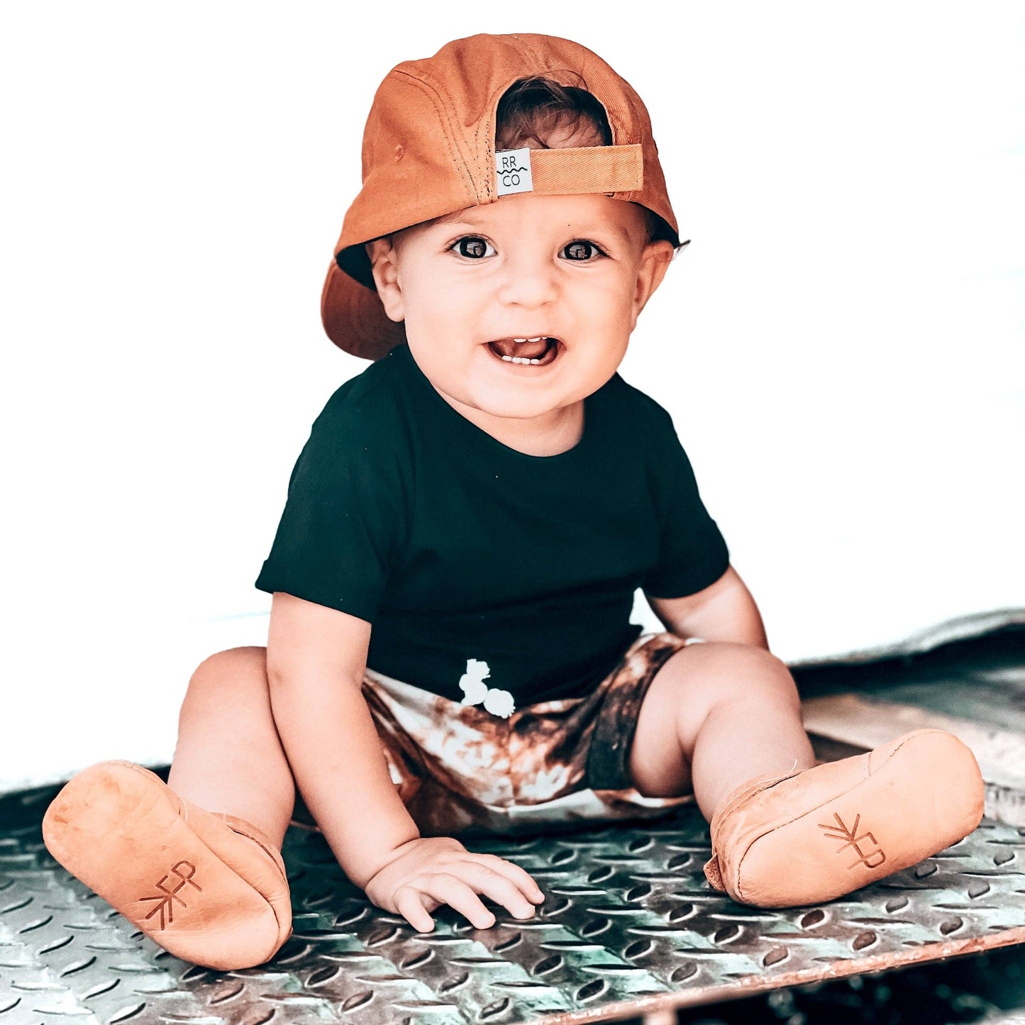 BASIC TEE - BLACK: 2T