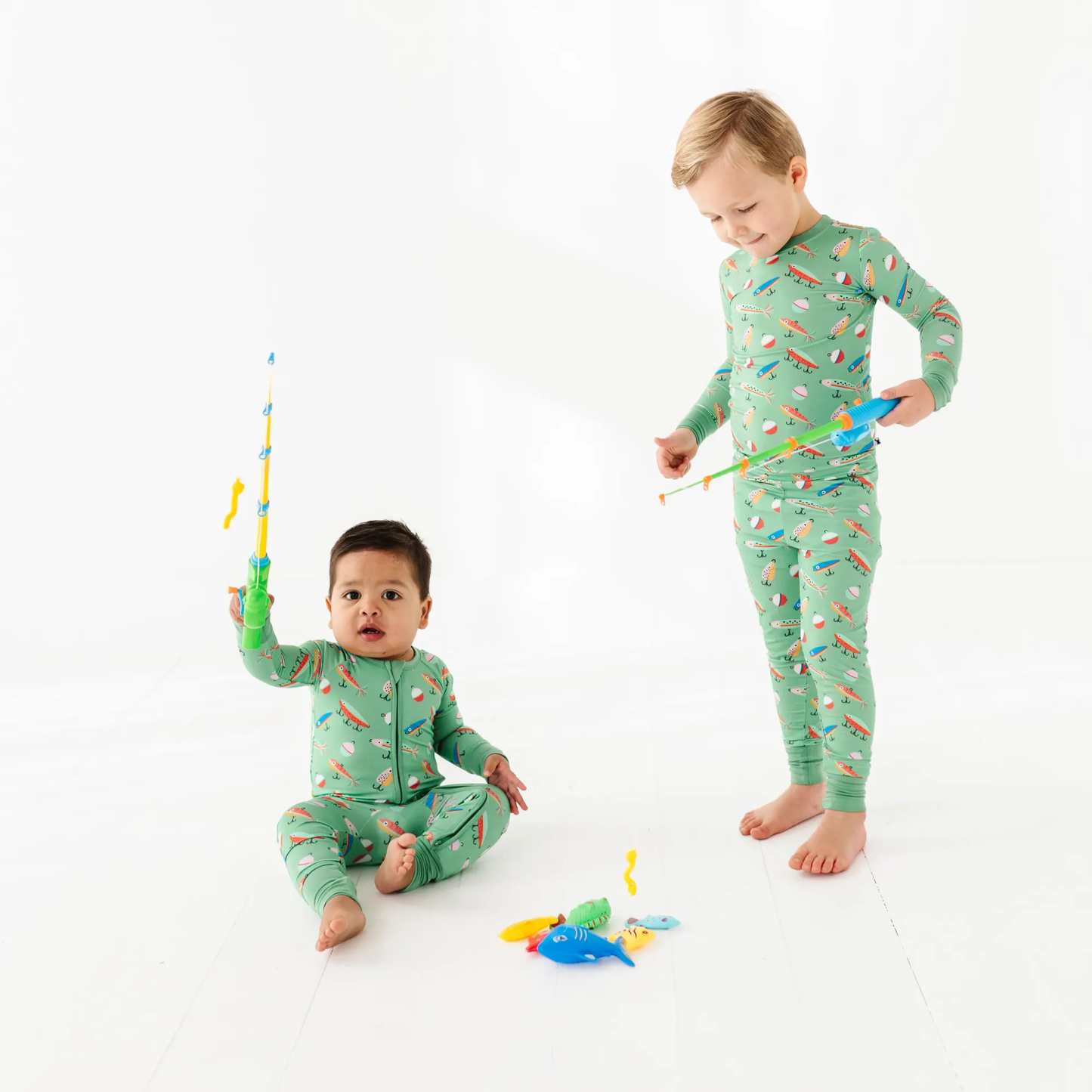 Fishing Laures Convertible Footies: 2T