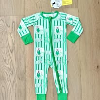 Convertible Footies- IT'S A MASTERS-PIECE GREEN