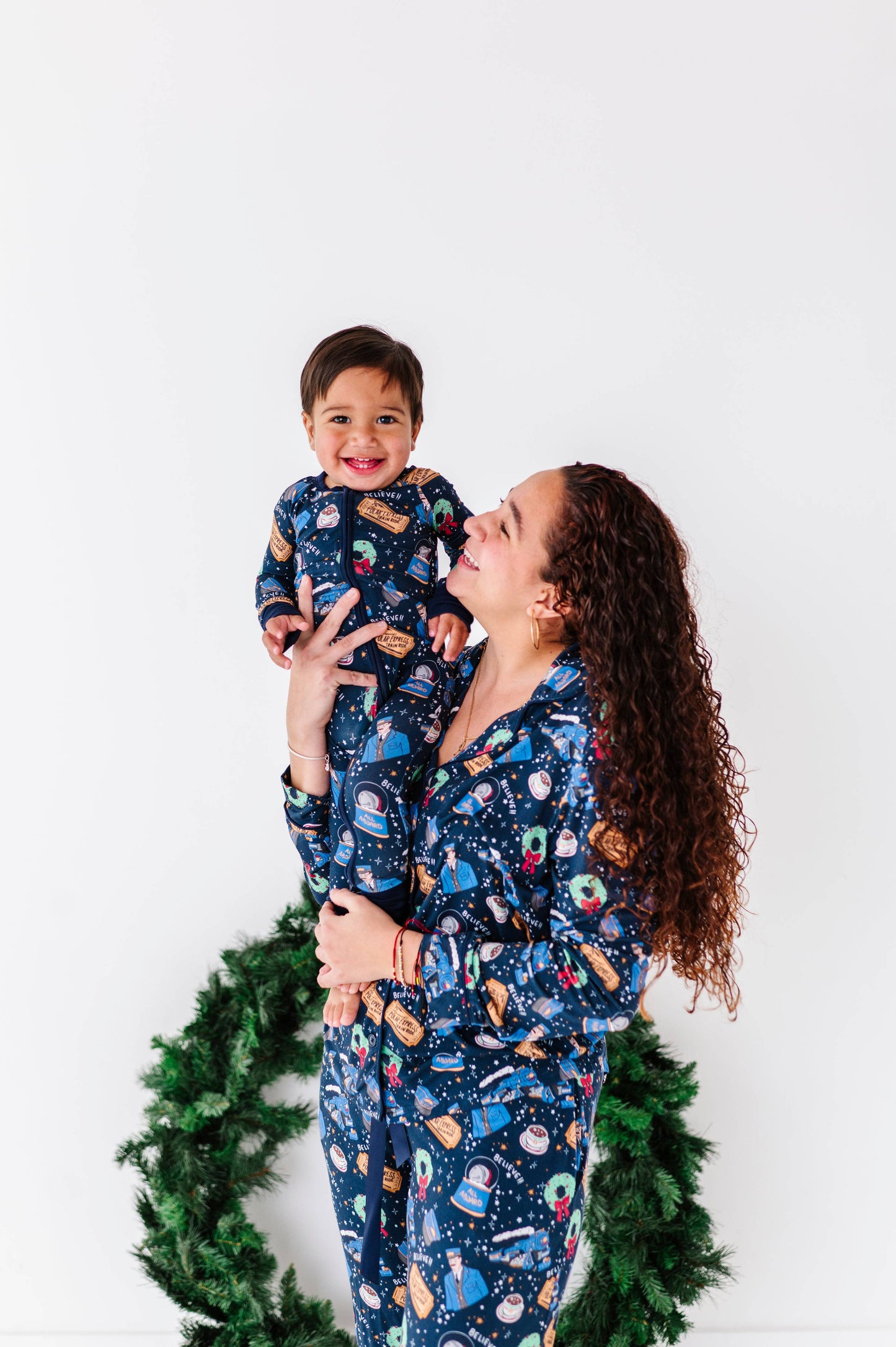 Hot Cocoa Express Mama Lounge Set: XL