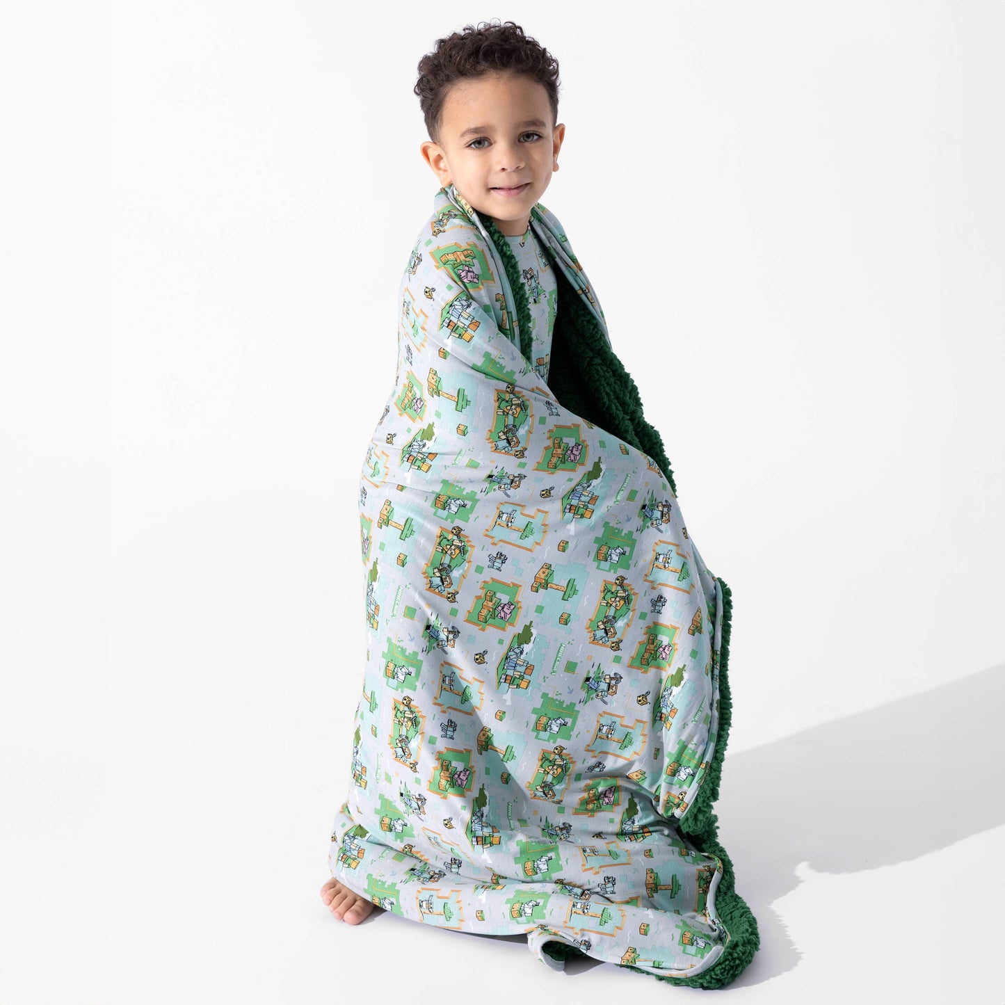 Minecraft Overworld Dreams Bamboo Blanket: 45 x 60 in