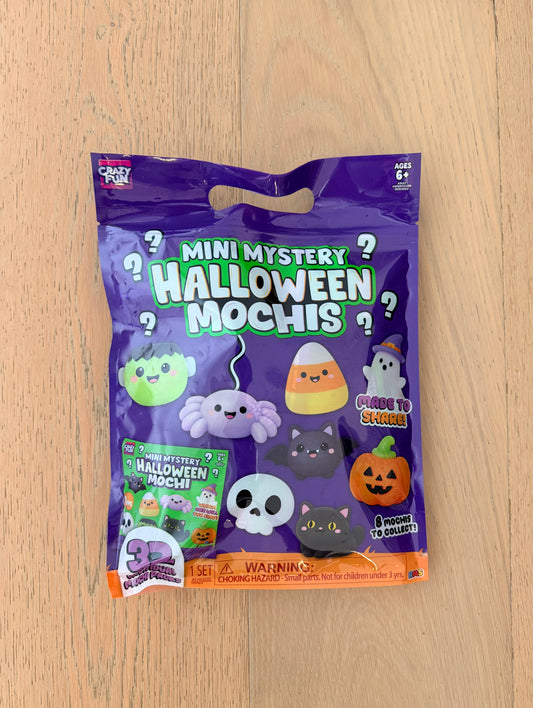 Crazy Fun 32 Mini Halloween Mystery Mochis