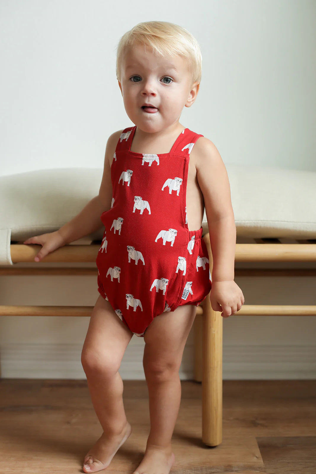 Bamboo Sun Bubble with Adjustable Straps- Red Bulldog