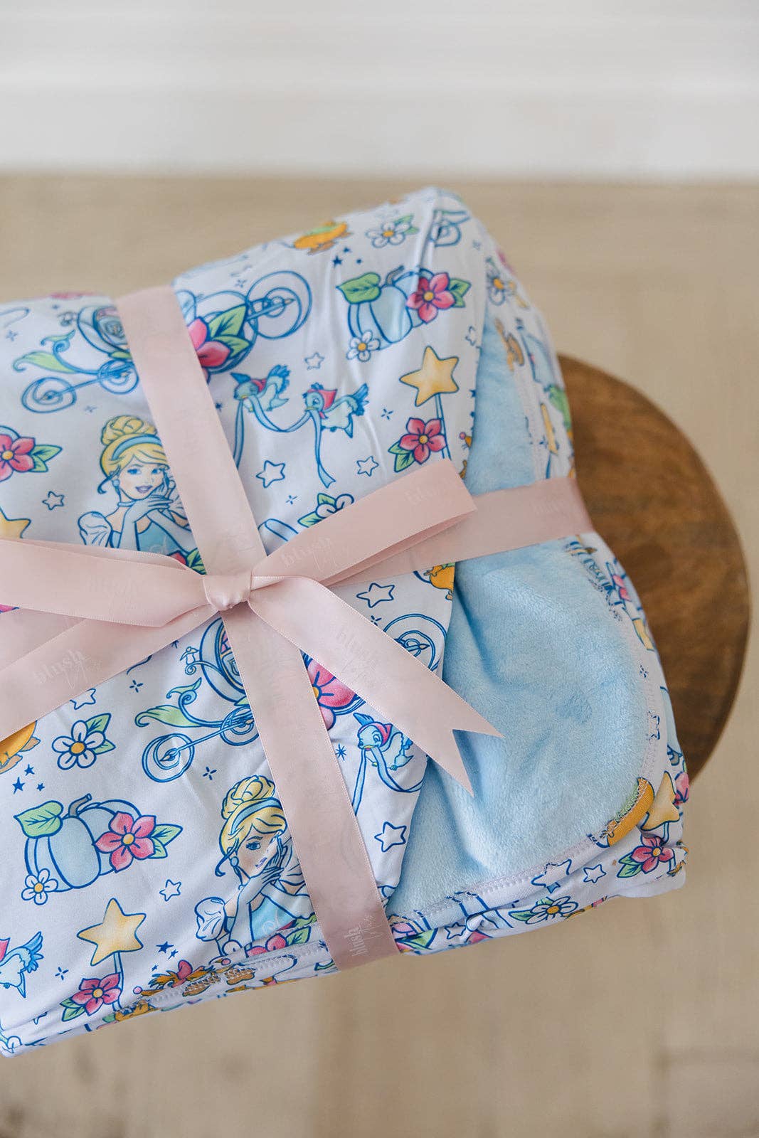 Midnight - Plush Blanket: ONE SIZE