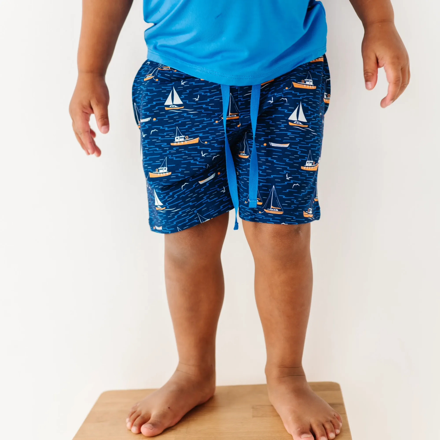 Sailboat Graphic Set: 5/6T