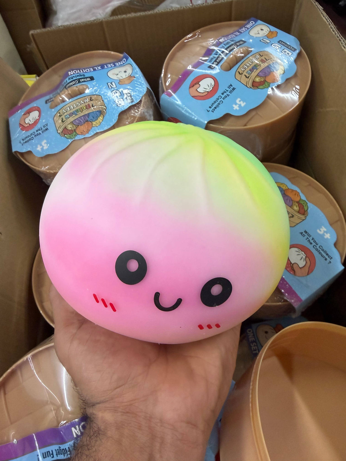 Squishy Jumbo Dumpling 6" SOLID COLOR